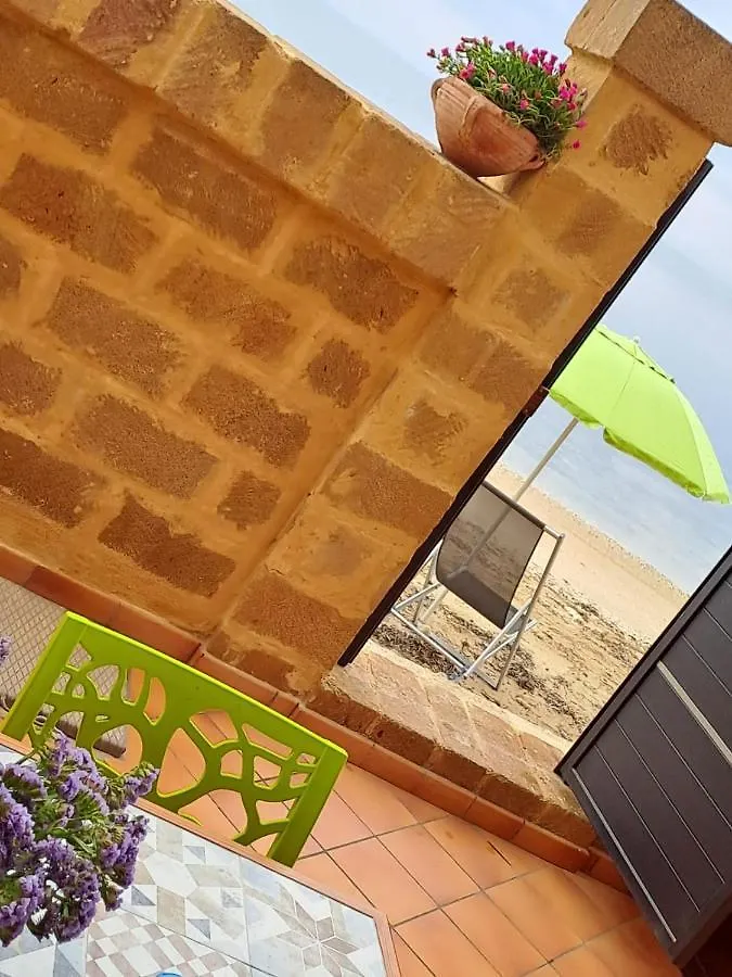 アパート La Casa Sulla Spiaggia マルツァメミ